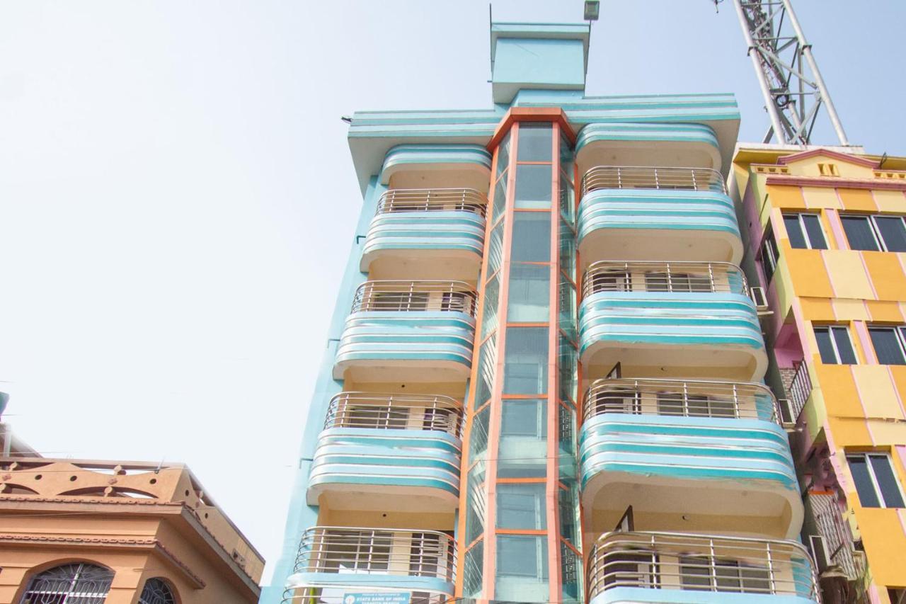 Capital O 67892 Hotel Sujata Tarapith Exterior foto