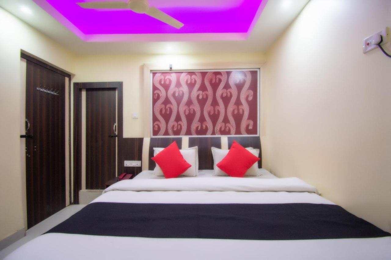 Capital O 67892 Hotel Sujata Tarapith Exterior foto